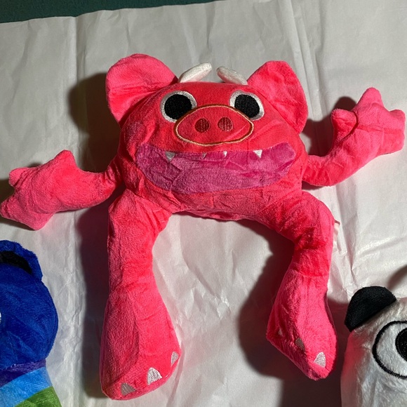 Scary stuffies - Picture 2 of 4